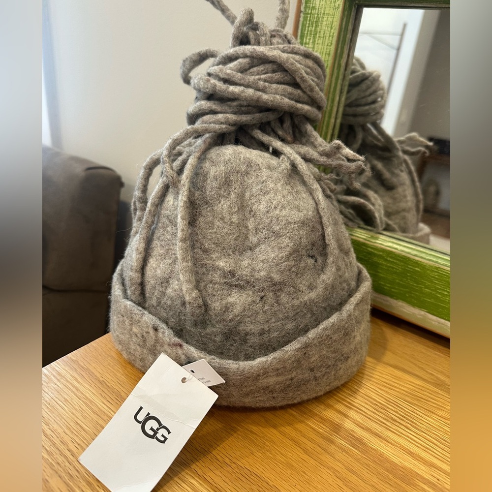 UGG Kids Gray Wool Pom Beanie